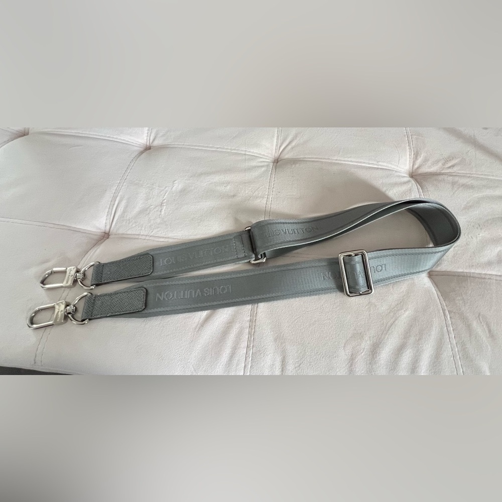 Authentic Louis Vuitton Crossbody/Shoulder Strap in Gray with Silver Hardware - Picture 1 of 10